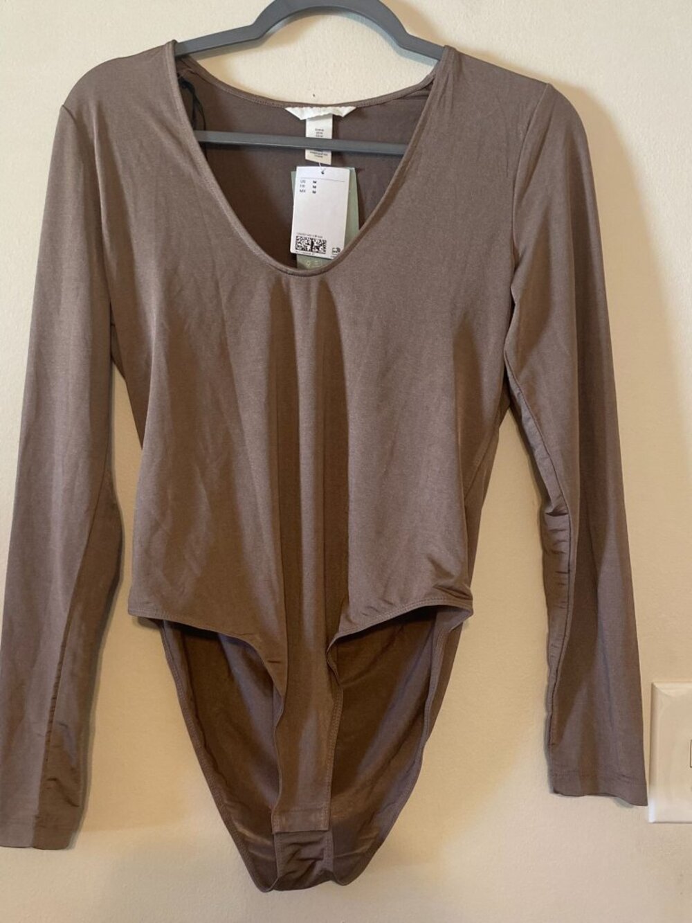 NWT H&M Brown‎ One-Piece Long Sleeve Bodysuit Size Medium